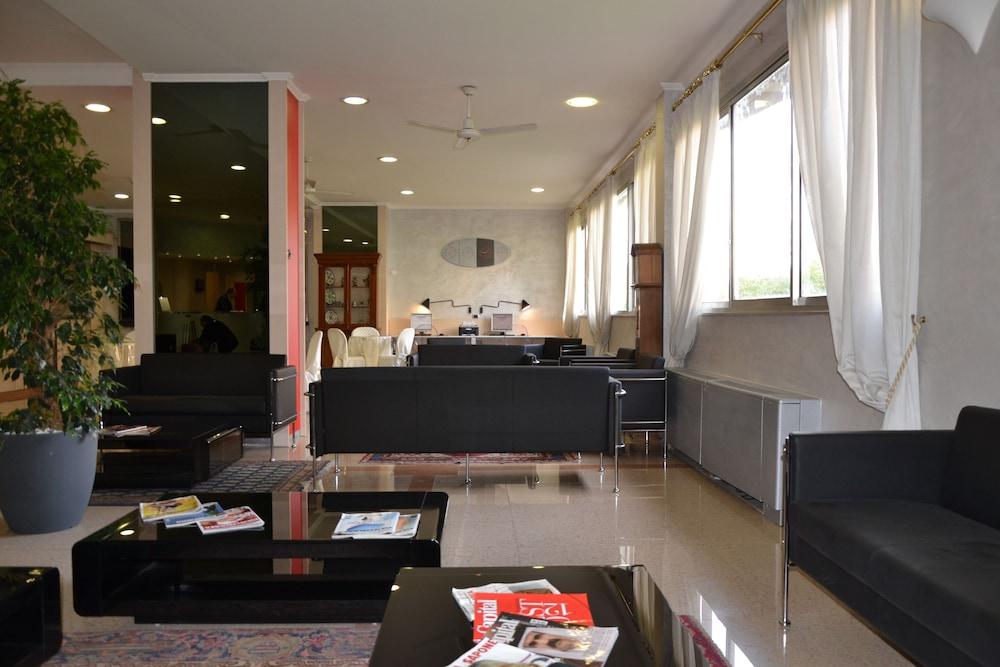 โรงแรมมาร์ก เอาเรลิโอ โรม ภายนอก รูปภาพ
